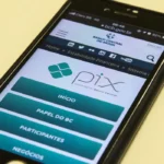 Banco Central flexibiliza regras do Pix e elimina teto fixo para pagamentos por aproximação